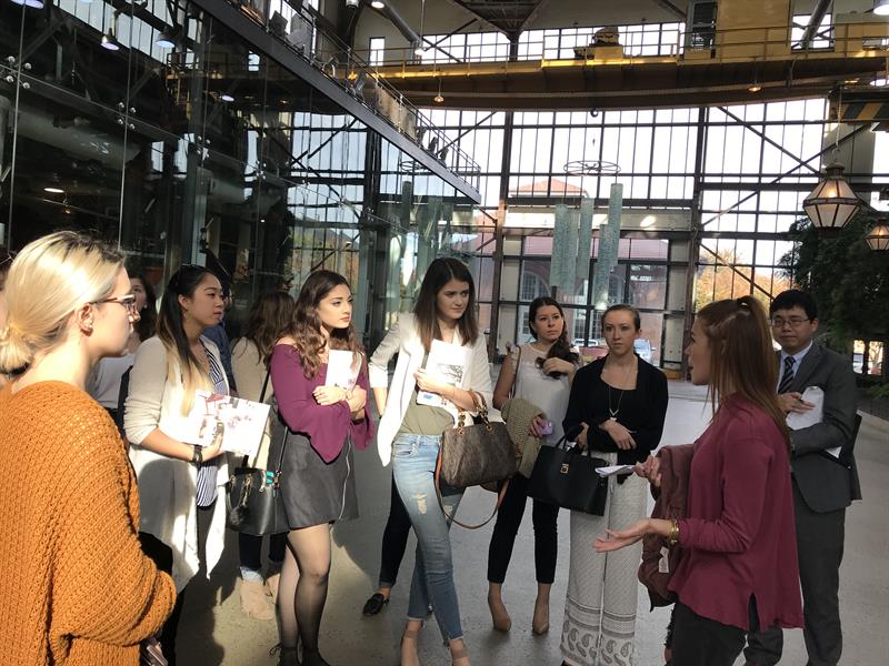 Students meet with industry professionals at Urban Outfitters
